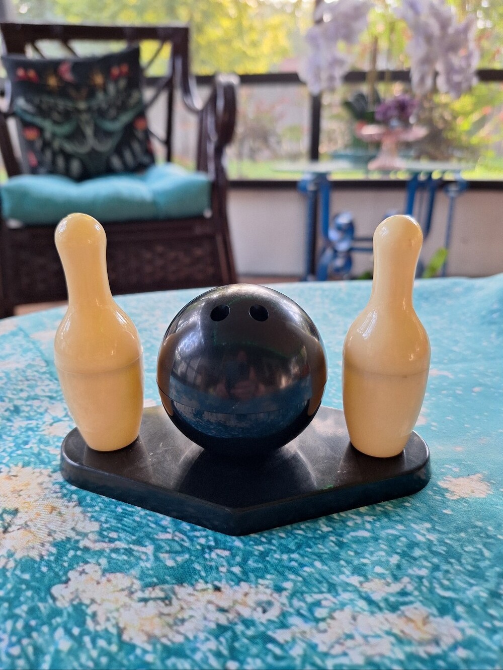 MCM Mini Bowling Pin Salt & Pepper Shakers with Black Ball Holder